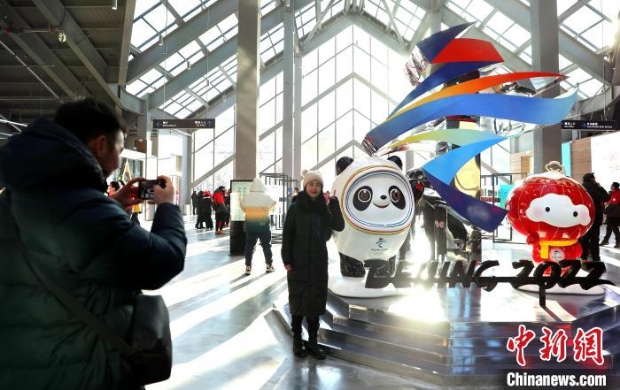 圖為滑雪場現(xiàn)場。　許婷 攝