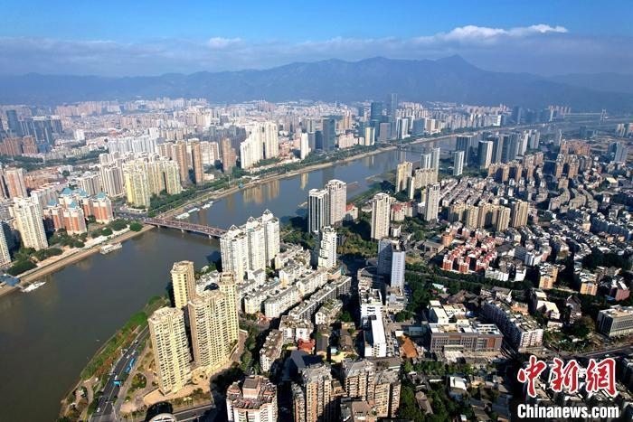 資料圖：城市高樓林立。 <a target='_blank' href='/'>中新社</a>記者 王東明 攝