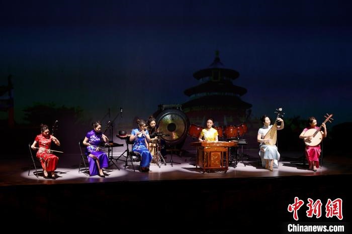 6日，“相約北京”奧林匹克文化節(jié)暨第22屆“相約北京”國(guó)際藝術(shù)節(jié)在京開(kāi)幕?！?lt;a target='_blank' href='/'>中新社</a>記者 富田 攝