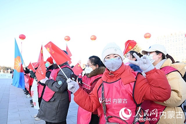 2022年呼和浩特市第七屆徒步迎新活動現(xiàn)場。人民網(wǎng) 劉藝琳攝