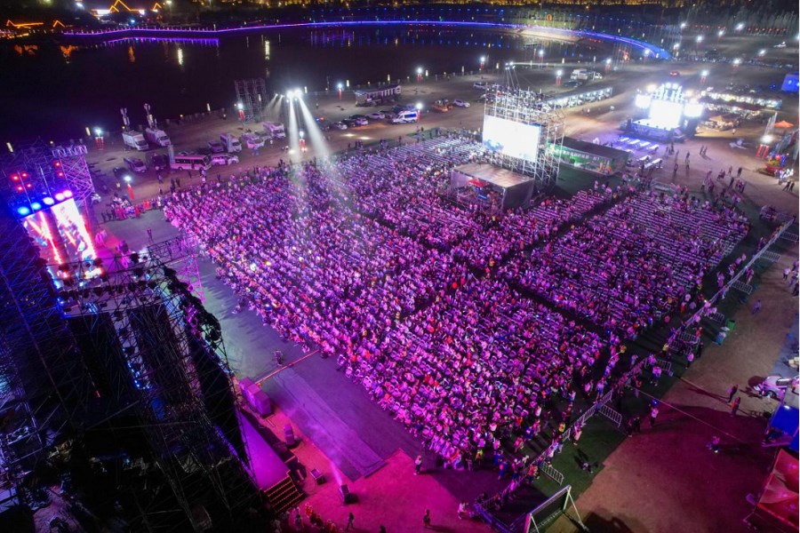 “如七而遇 相思烏?！边@場七夕主題音樂會甜出圈137.png