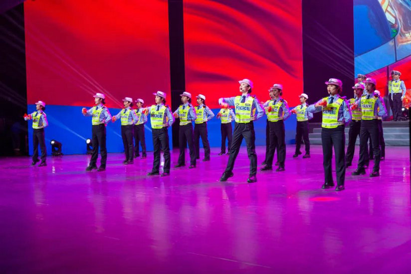 1736472664643196.jpg 警察節(jié)3.jpg