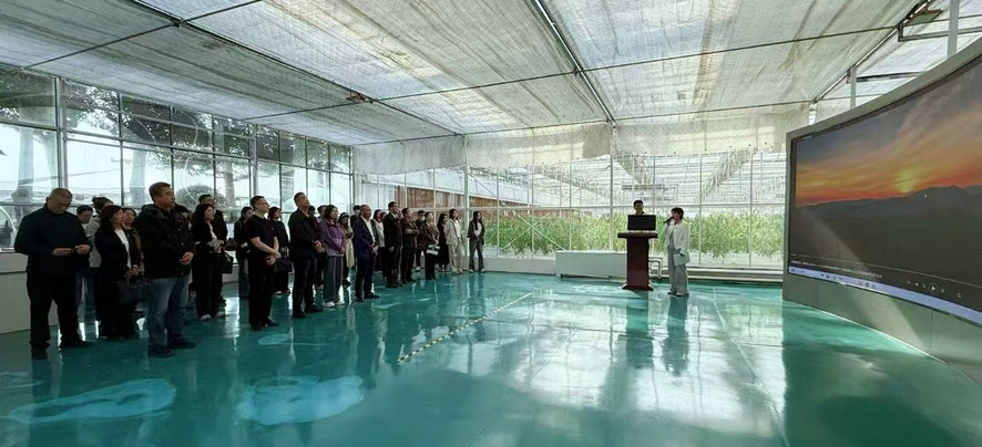 1759226437806716.jpg 黨日1.jpg