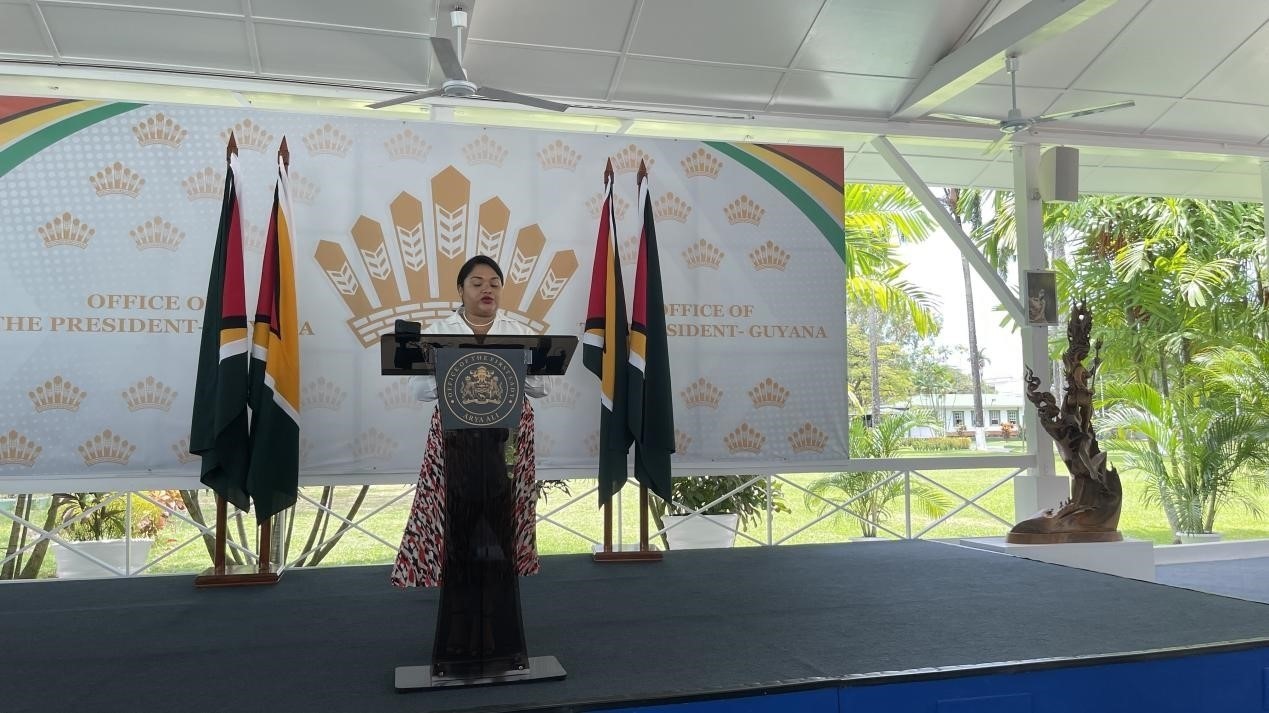圭亞那第一夫人阿爾雅·阿里發(fā)表致辭。第18期援圭亞那醫(yī)療隊(duì)供圖