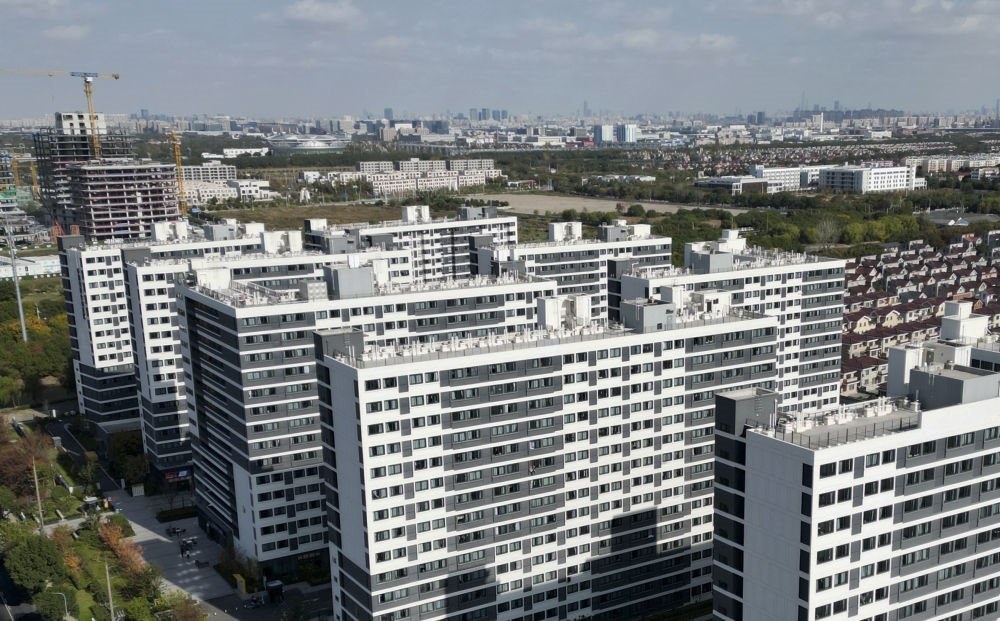 社區(qū)外景（無人機(jī)照片）。