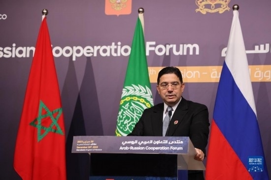 12月20日，在摩洛哥南部城市馬拉喀什舉行的第六屆阿拉伯-俄羅斯合作論壇主議程結(jié)束后，摩洛哥外交大臣布里達(dá)在記者會(huì)上講話。新華社記者霍晶攝