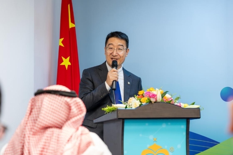 沙特智慧宮語言公司董事長(zhǎng)馬永亮致辭。主辦方供圖
