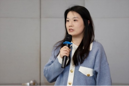 人民在線產(chǎn)品研發(fā)部主任、人民版權(quán)負(fù)責(zé)人劉曉曈發(fā)言