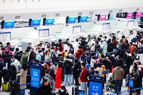 2024年春運首日，大興機場預(yù)計保障進(jìn)出港旅客13.59萬人次。大興機場供圖