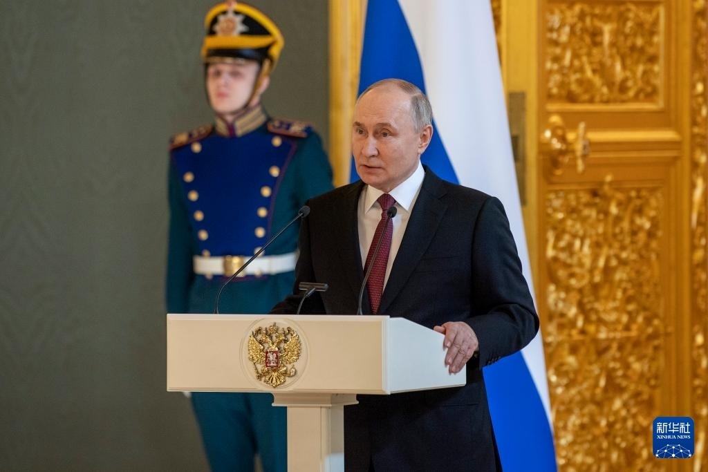 3月20日，俄羅斯總統(tǒng)普京在莫斯科克里姆林宮與其競選團(tuán)隊(duì)代表舉行見面會(huì)。新華社記者 曹陽 攝