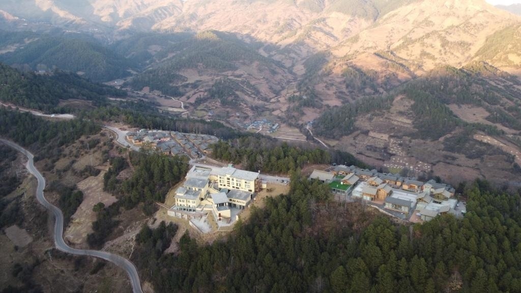 三河村全景（無人機照片）。新華社記者 尹恒 攝