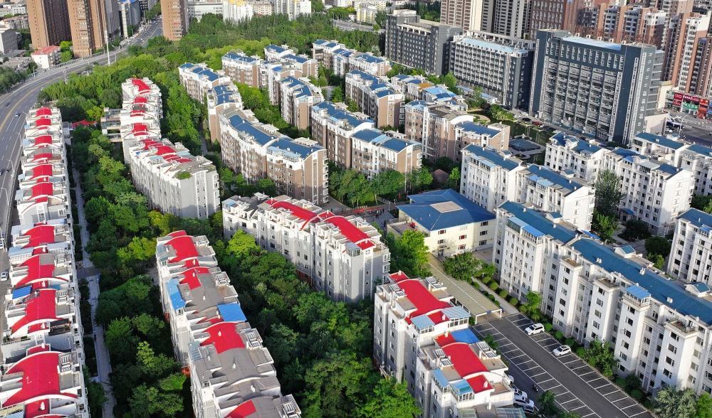 6月19日拍攝的長城花園社區(qū)（無人機(jī)照片）。