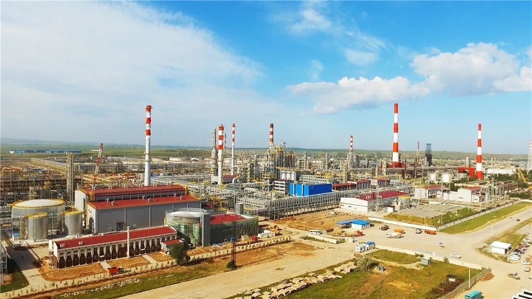 奇姆肯特?zé)捰蛷S完成現(xiàn)代化改造后全景。（圖源：人民網(wǎng)）