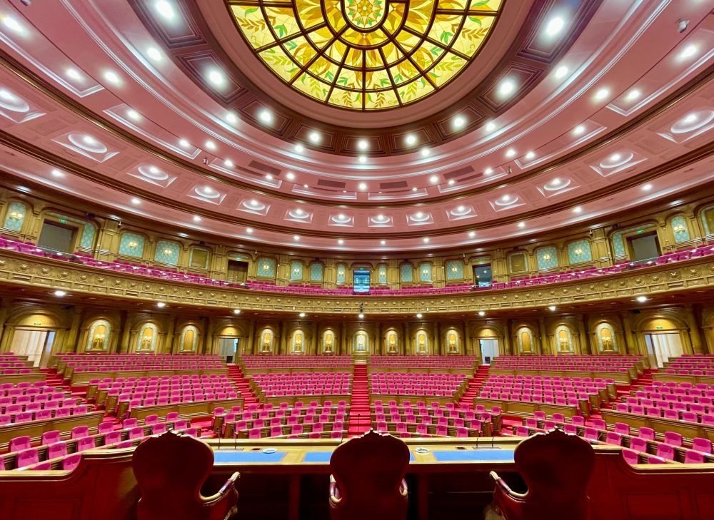 這是在杜尚別拍攝的塔吉克斯坦議會(huì)大樓內(nèi)景。