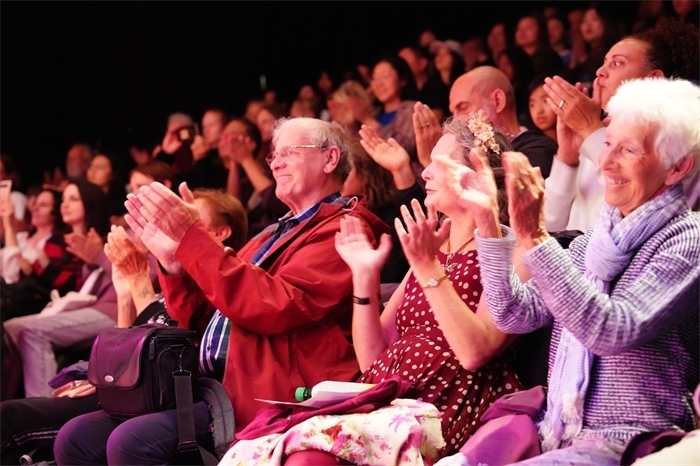 演出收獲現(xiàn)場(chǎng)英國(guó)觀眾好評(píng)。主辦方供圖