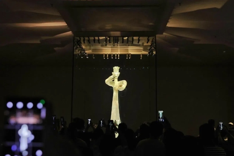 8月31日，亞洲媒體考察團參訪三星堆博物館。《中國經(jīng)濟周刊》記者肖翊攝