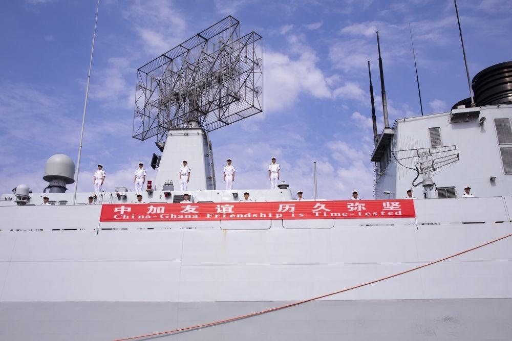 2023年6月27日，中國(guó)海軍第43批護(hù)航編隊(duì)抵達(dá)加納特馬港碼頭，開始對(duì)加納進(jìn)行為期4天的友好訪問。
