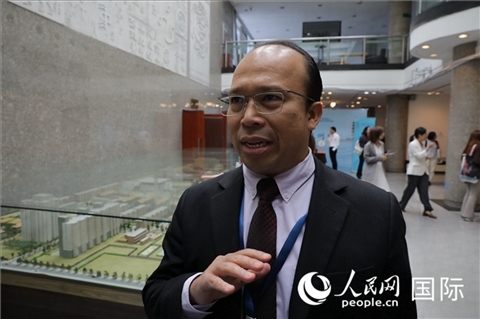 馬來(lái)西亞駐華使館參贊阿茲蘭接受人民網(wǎng)采訪。人民網(wǎng) 王婧攝