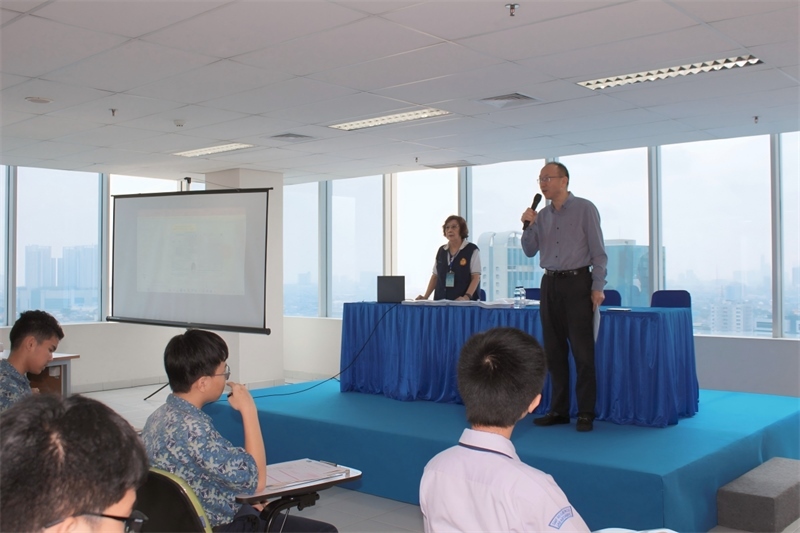 王思平參贊考前致辭。印尼雅加達(dá)華文教育協(xié)調(diào)機(jī)構(gòu)供圖