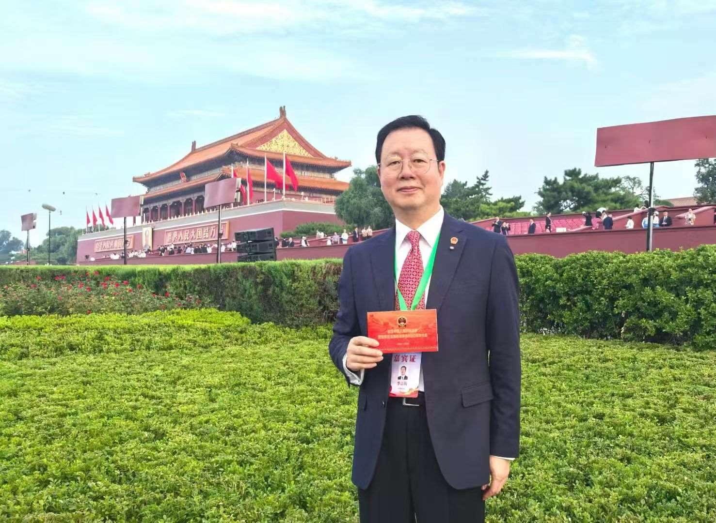 觀禮席上的嘉賓談“閱兵現(xiàn)場感”：不忘歷史，干好實(shí)事