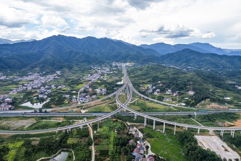 確?；緦?shí)現(xiàn)社會(huì)主義現(xiàn)代化取得決定性進(jìn)展——寫在黨的二十屆四中全會(huì)召開之際